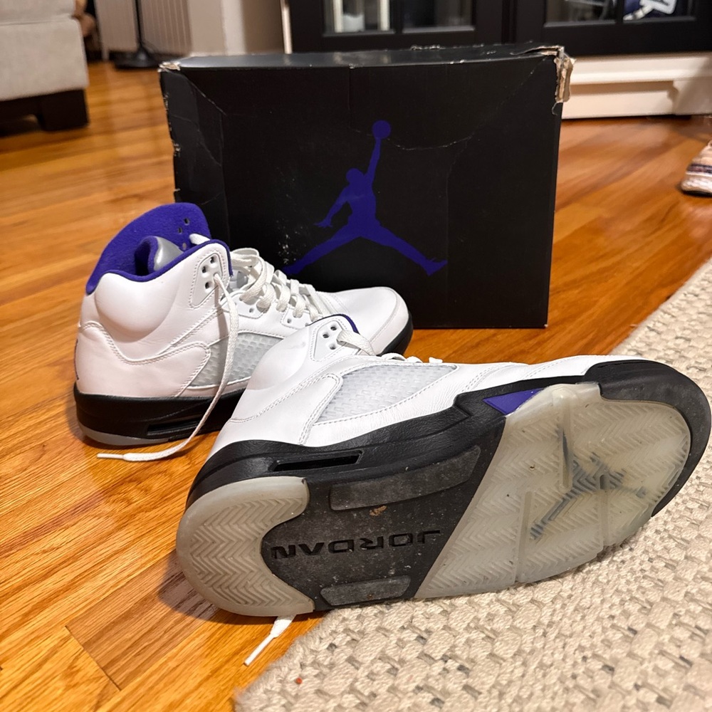 Jordan Men’s Air Retro 5 Basketball Shoes - Concord